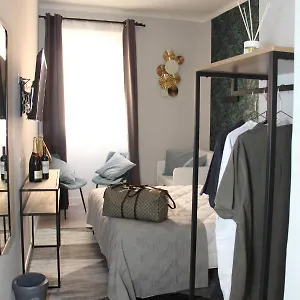vite-99-luxury-suites.it-romehotels.com/